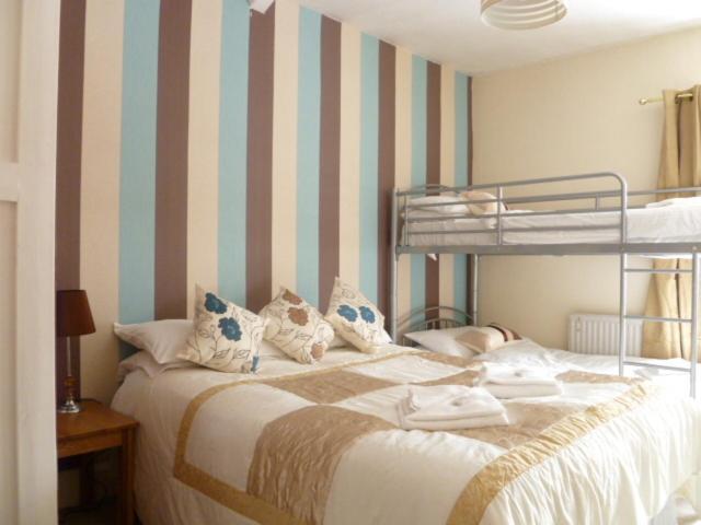 Belle Vue Hotel Llanwrtyd Wells Room photo