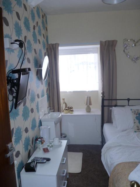 Belle Vue Hotel Llanwrtyd Wells Room photo