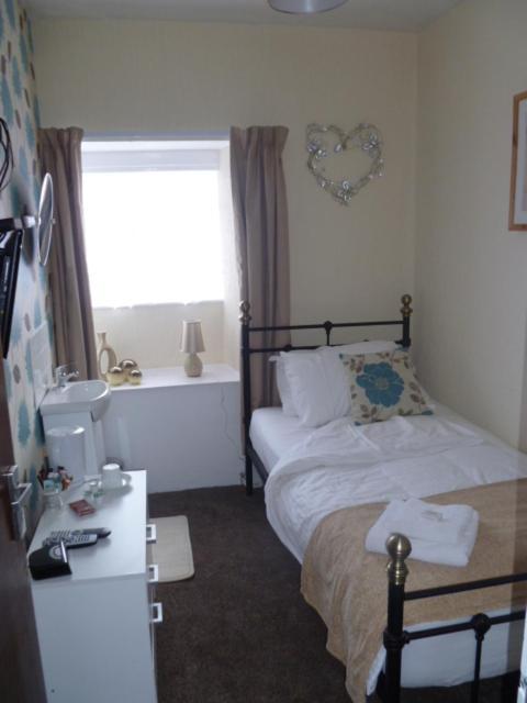 Belle Vue Hotel Llanwrtyd Wells Room photo